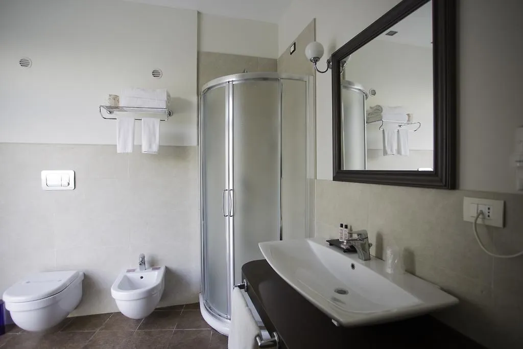 Hotel Dei Coloniali Syrakus 3*,