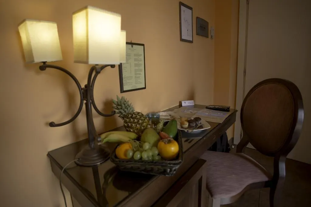 Hotel Dei Coloniali Syracuse 3*,  Italy